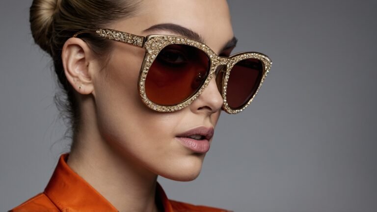 Vision-dun-monde - Les Lunettes de Soleil de Luxe : Guide Ultime des Tendances Haute Couture 2024 - Featured Image 1